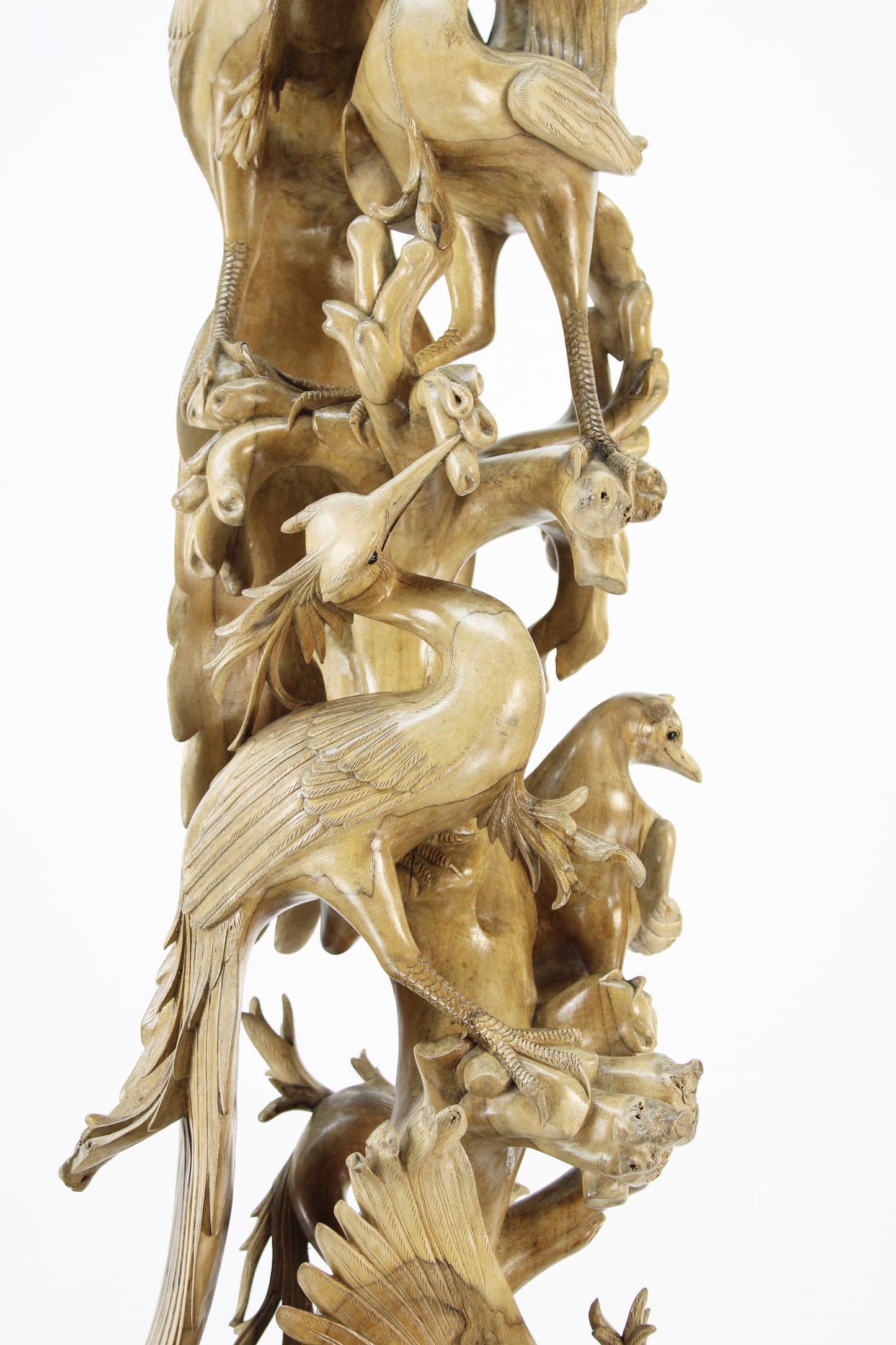 Handcrafted Wooden Wildlife Sculpture SPL029