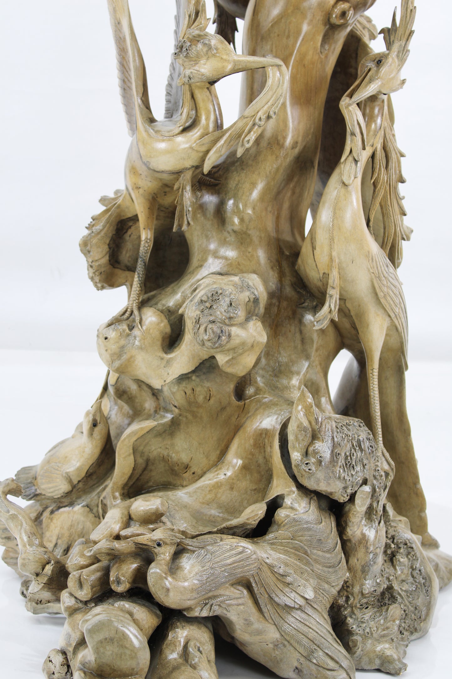Handcrafted Wooden Wildlife Sculpture SPL029