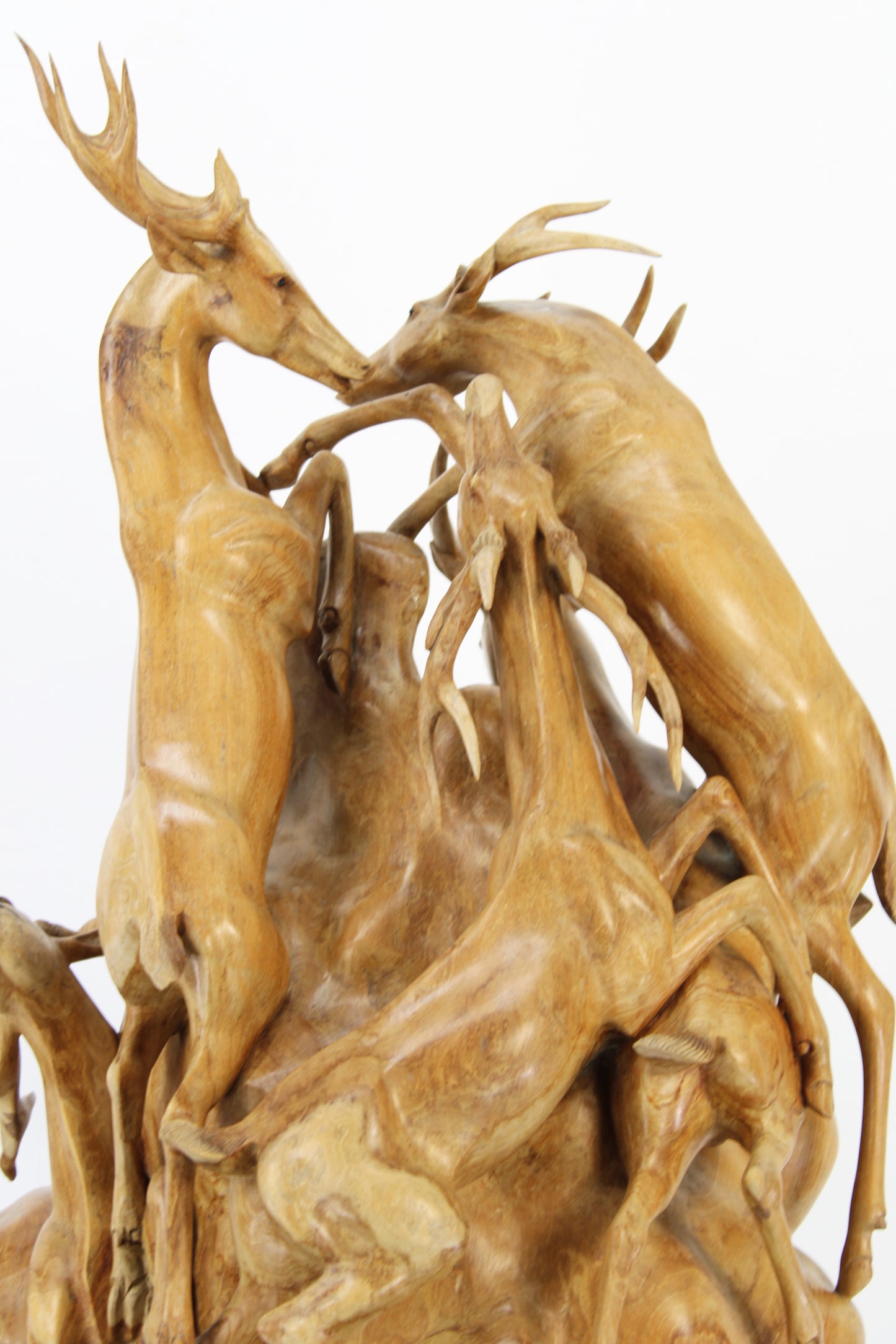 Handcrafted Wooden Wildlife Sculpture SPL030