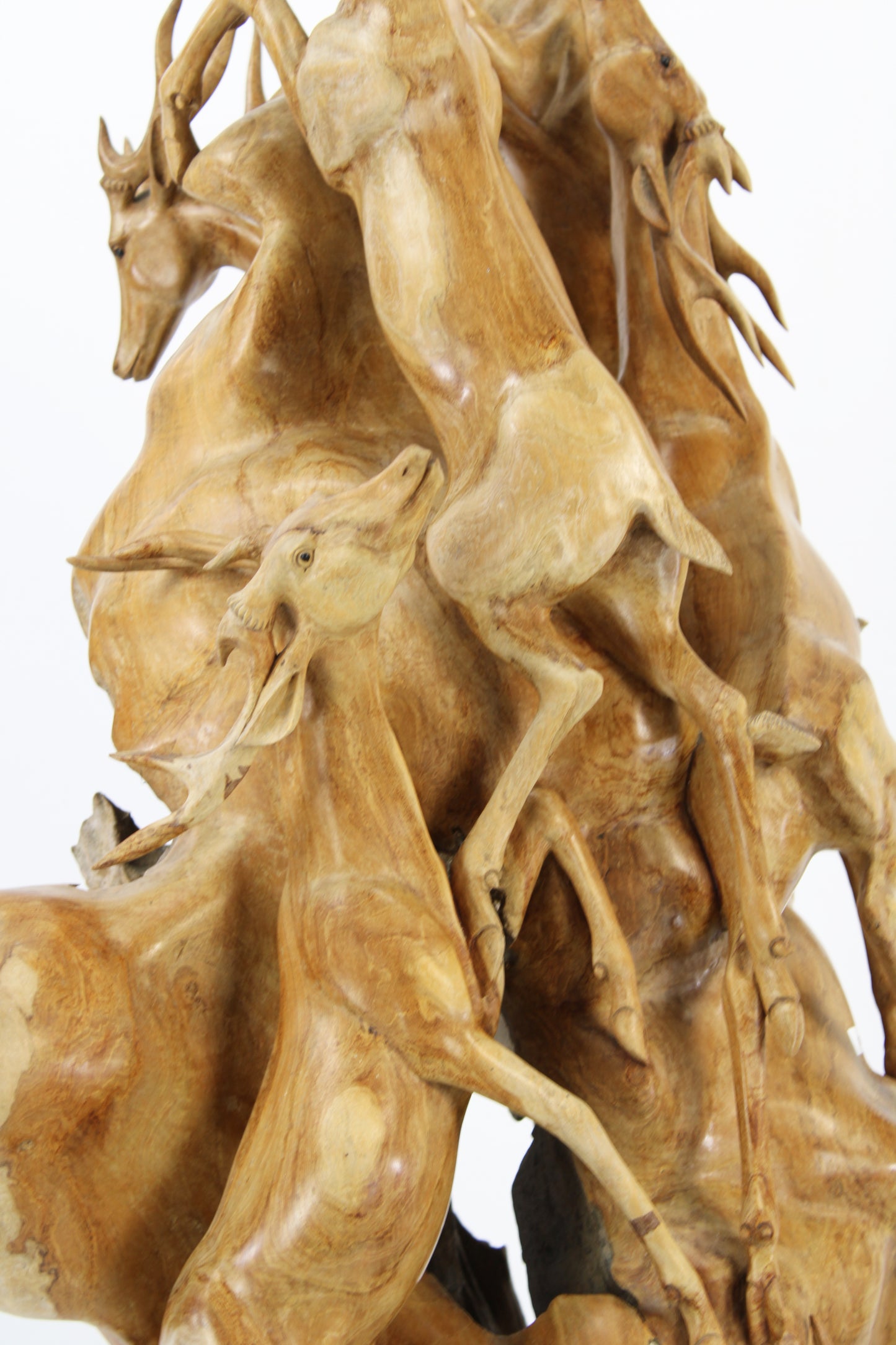 Handcrafted Wooden Wildlife Sculpture SPL030