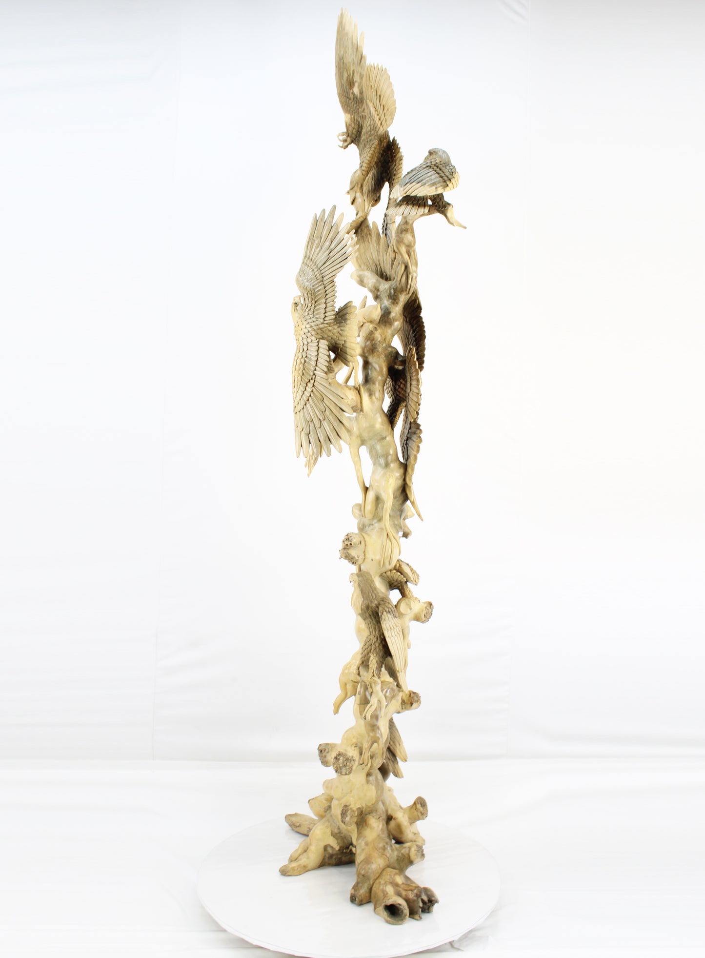 Handcrafted Wooden Wildlife Sculpture SPL031