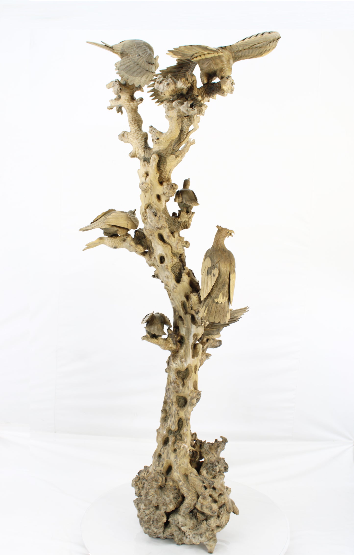 Handcrafted Wooden Wildlife Sculpture SPL032