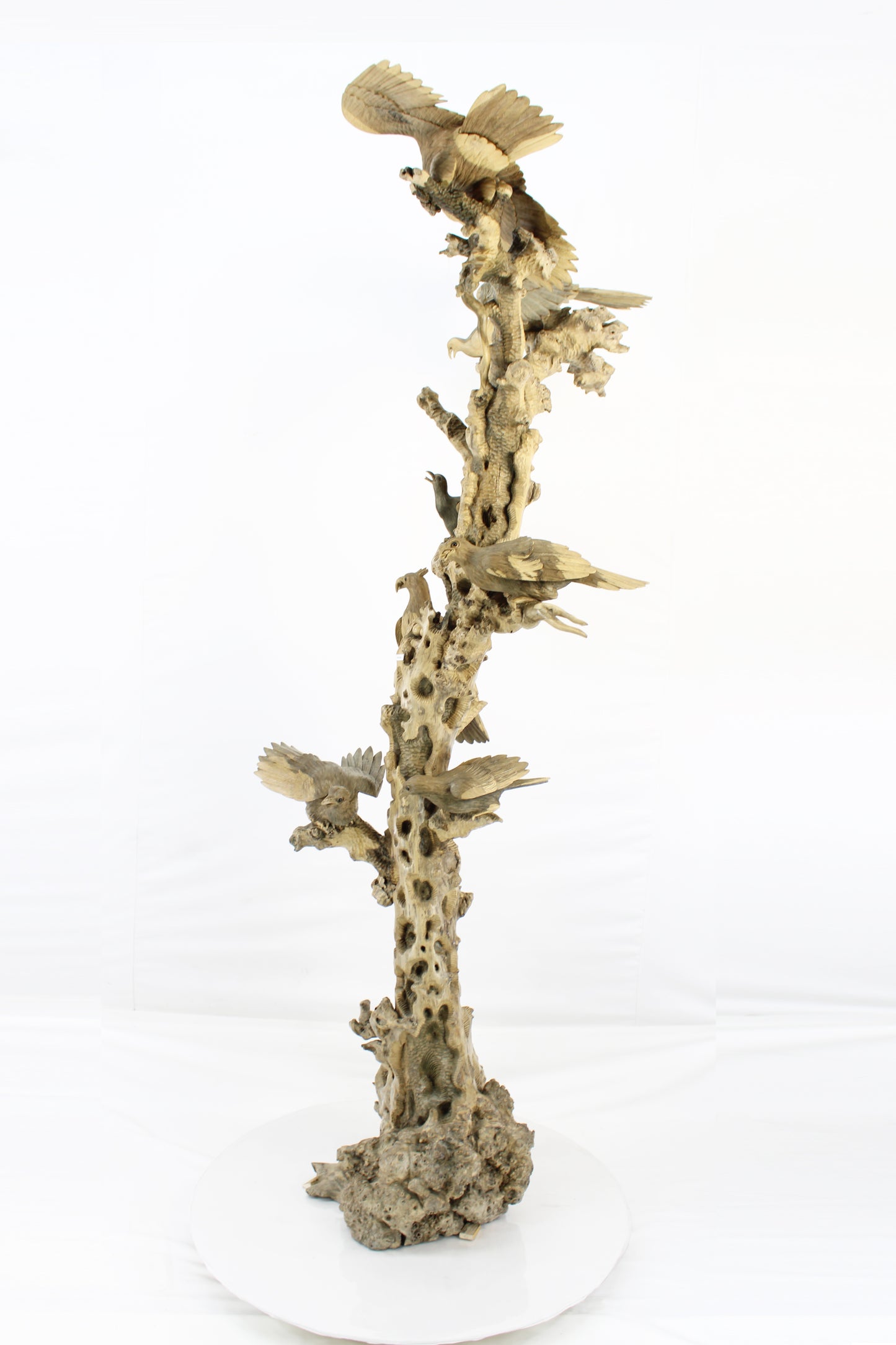 Handcrafted Wooden Wildlife Sculpture SPL032