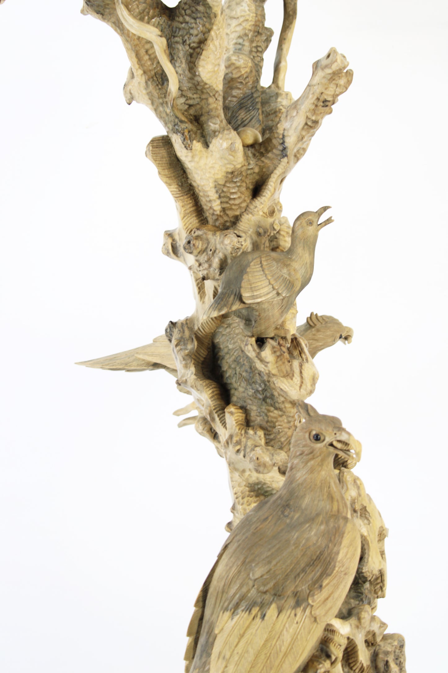 Handcrafted Wooden Wildlife Sculpture SPL032