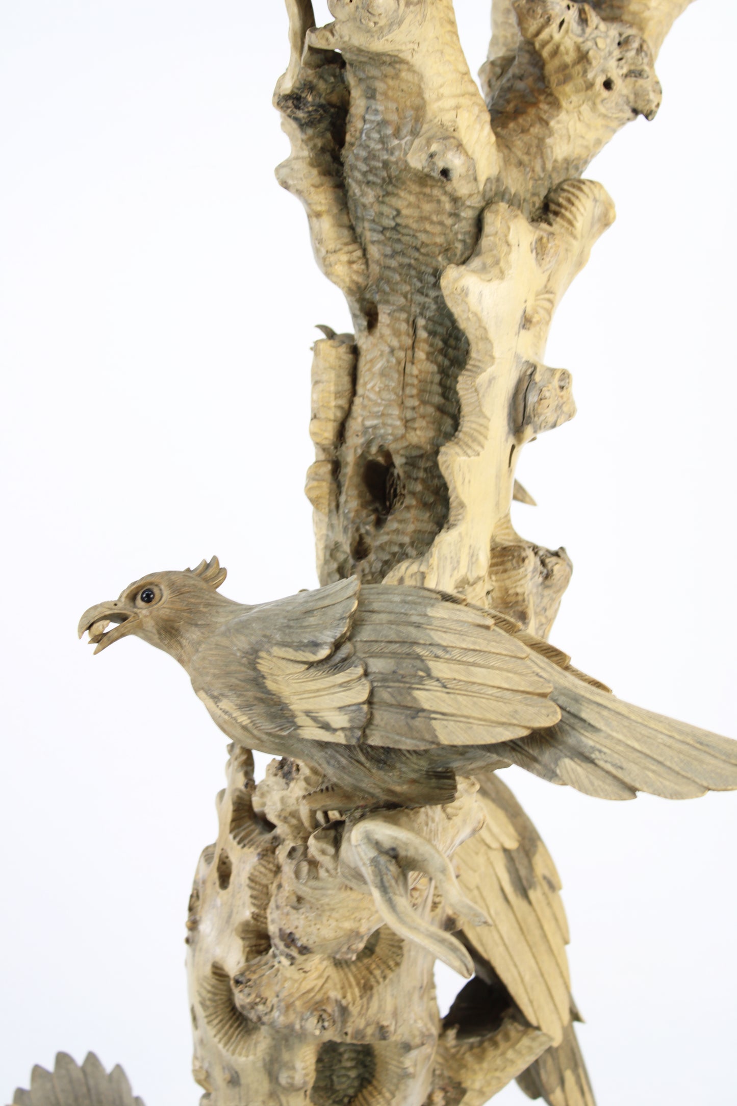 Handcrafted Wooden Wildlife Sculpture SPL032