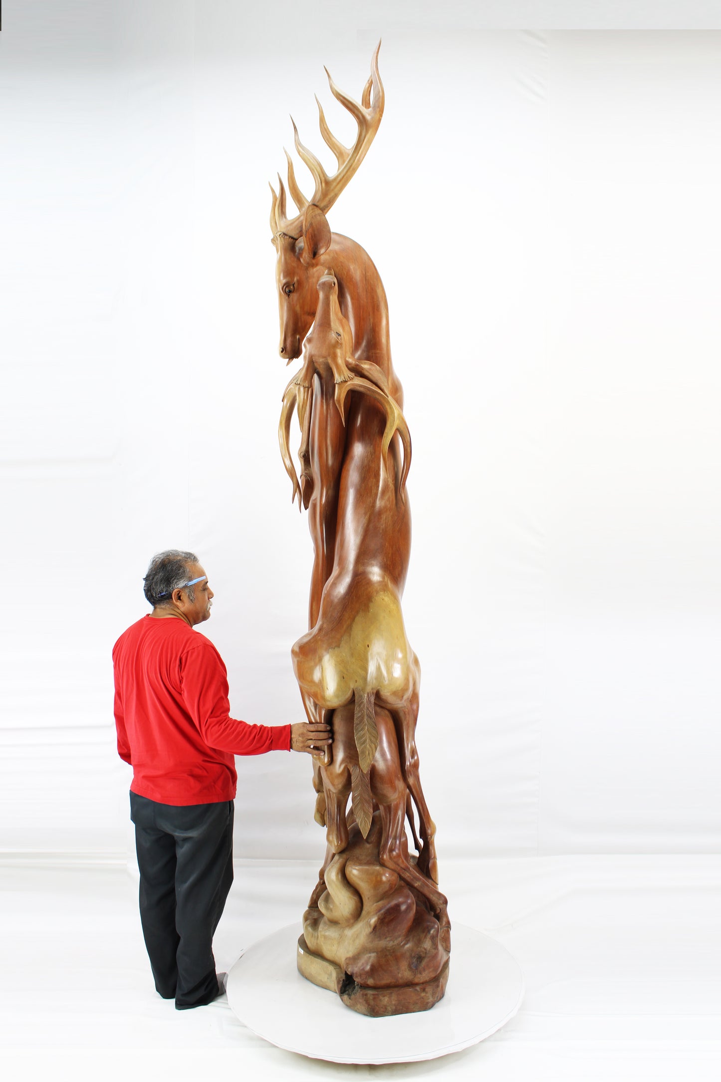 Handcrafted Wooden Wildlife Sculpture SPL034