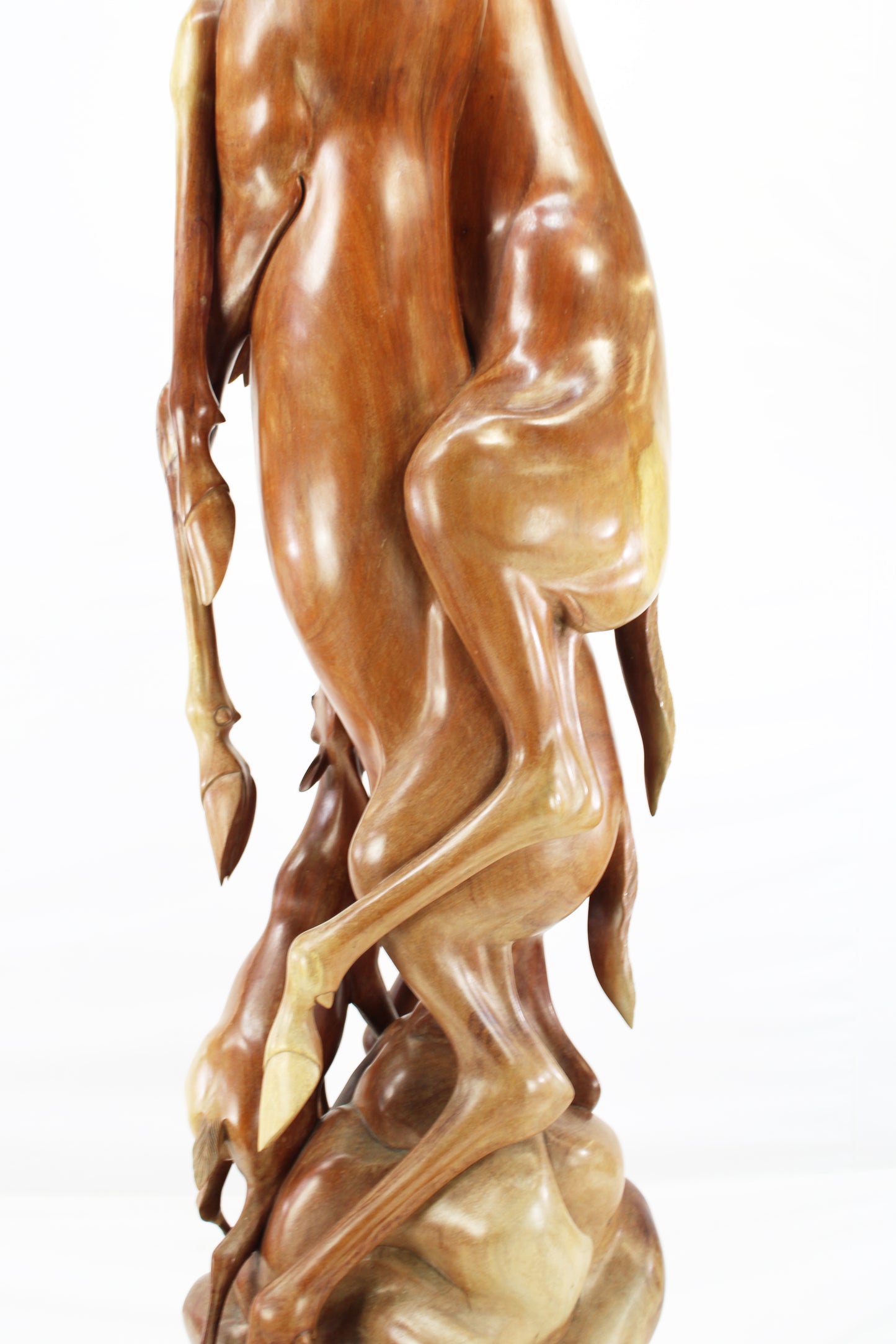 Handcrafted Wooden Wildlife Sculpture SPL034