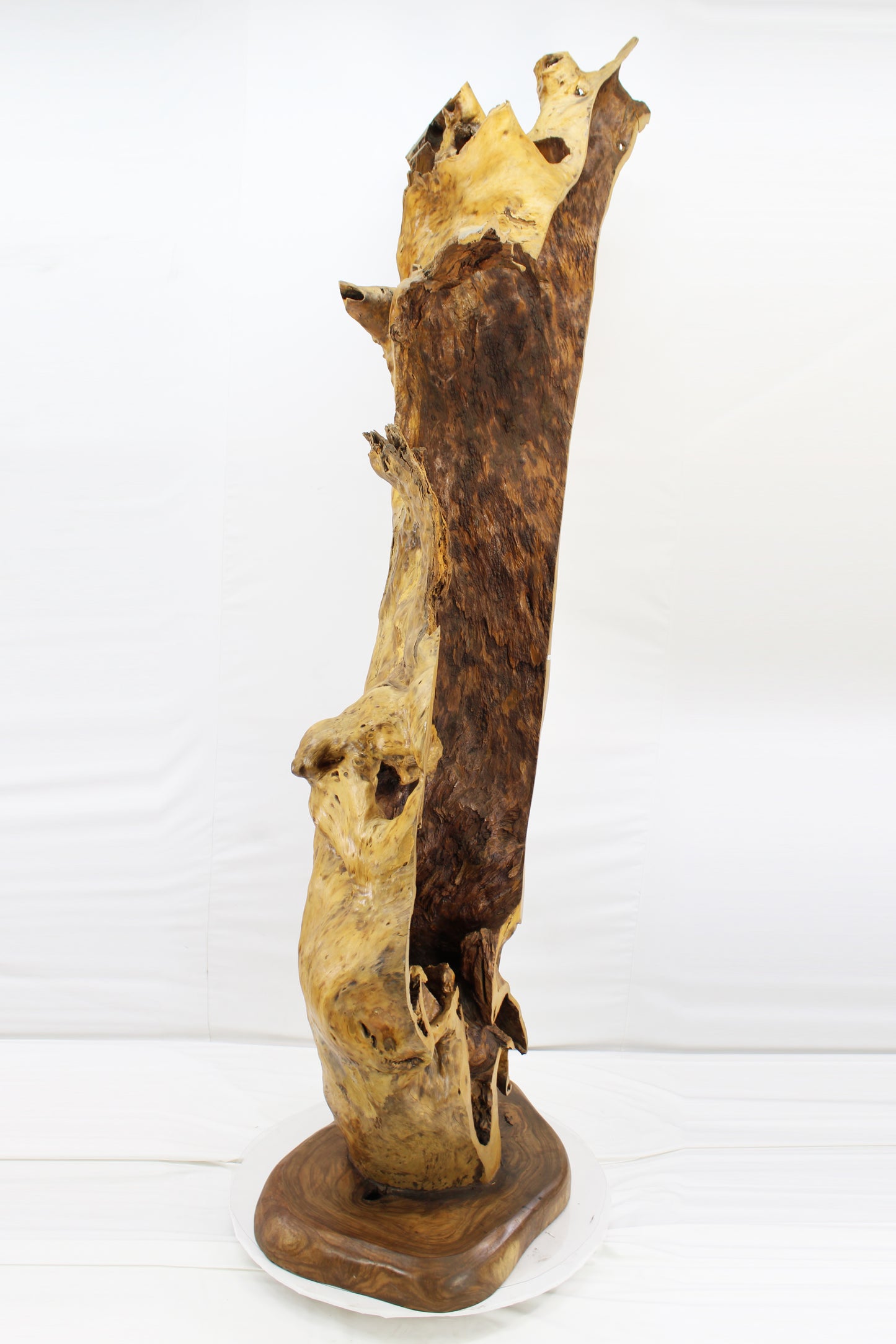Handcrafted Wooden Wildlife Sculpture SPL035